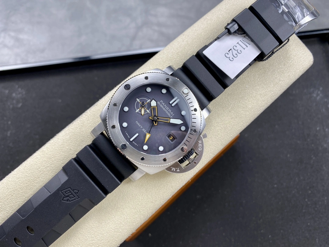 Comfortable CBD Factory Panerai Submersible “Navy SEALs” 44mm PAM01323 1:1 Super Clone – Custom Dandong P.900 Movement 395